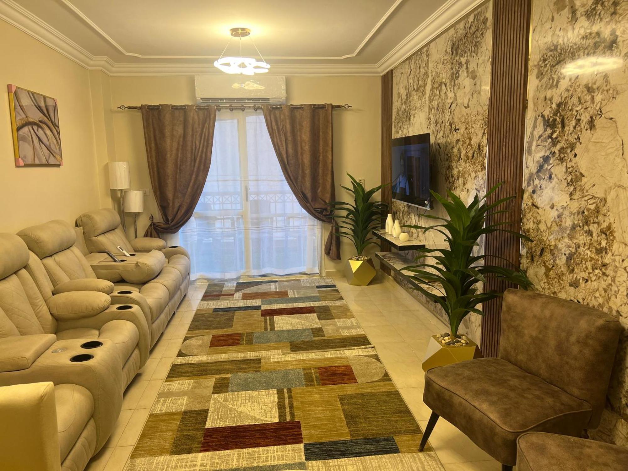Luxurious Vip Apartment In Madinaty Furnished With High End Hotel Furniture Exterior photo